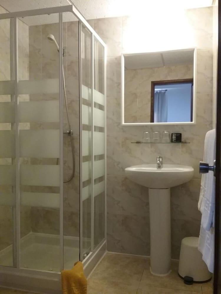 Hostal Residencia Cardona Arrecife  Exteriör bild