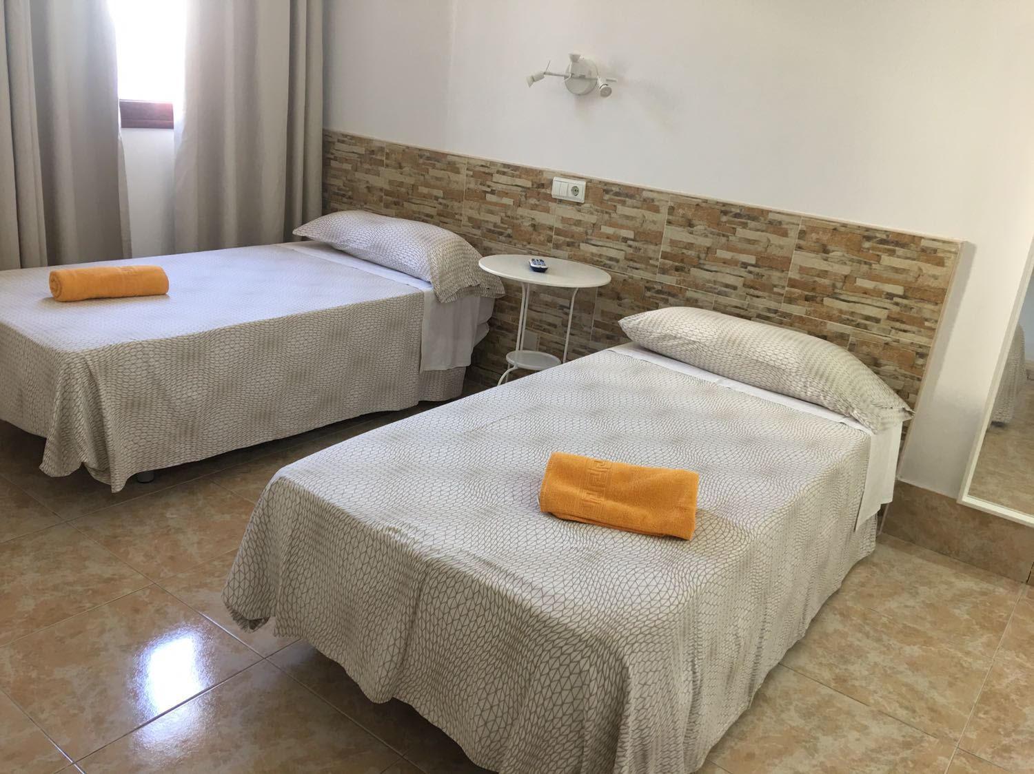Hostal Residencia Cardona Arrecife  Exteriör bild