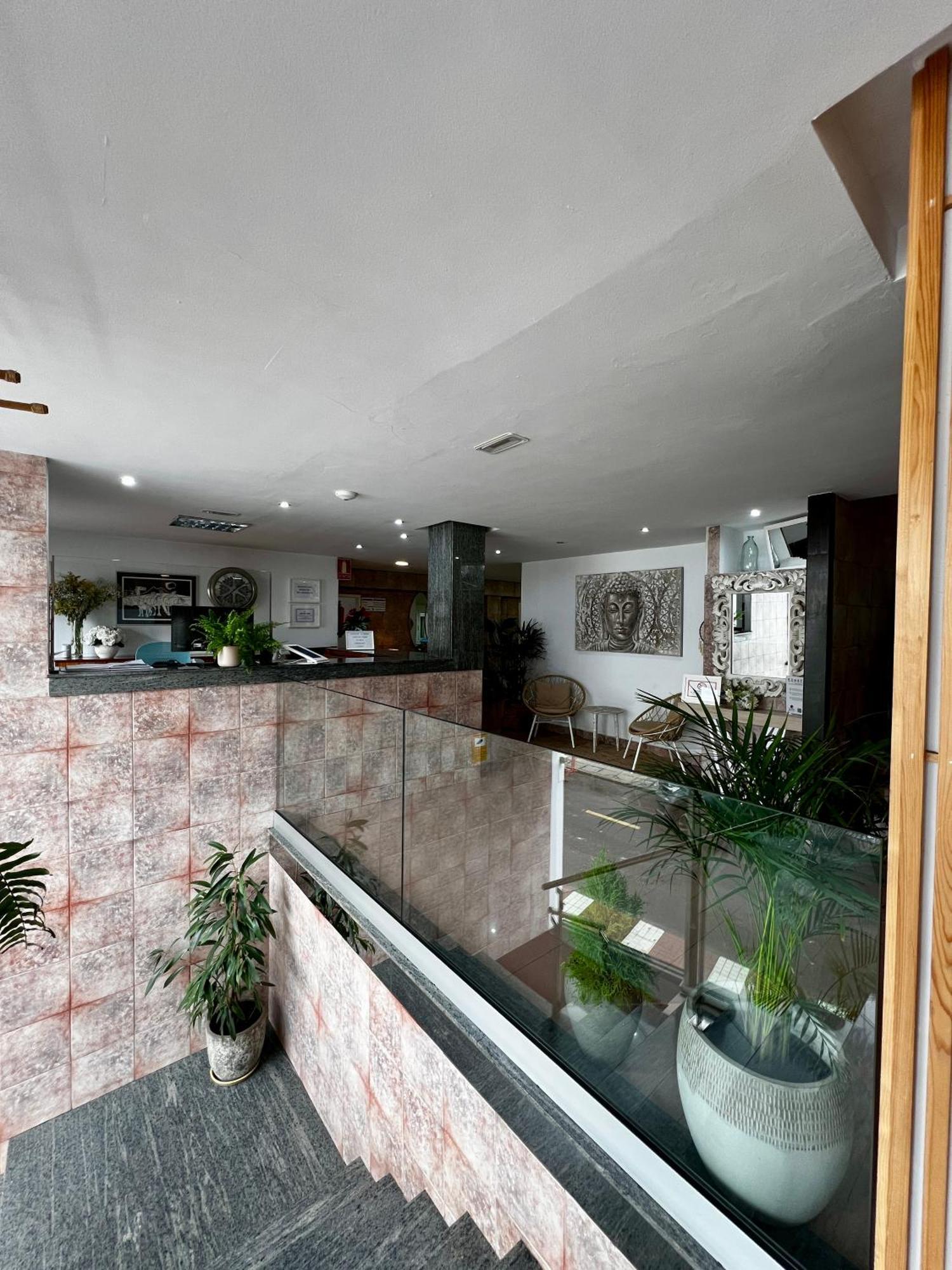 Hostal Residencia Cardona Arrecife  Exteriör bild