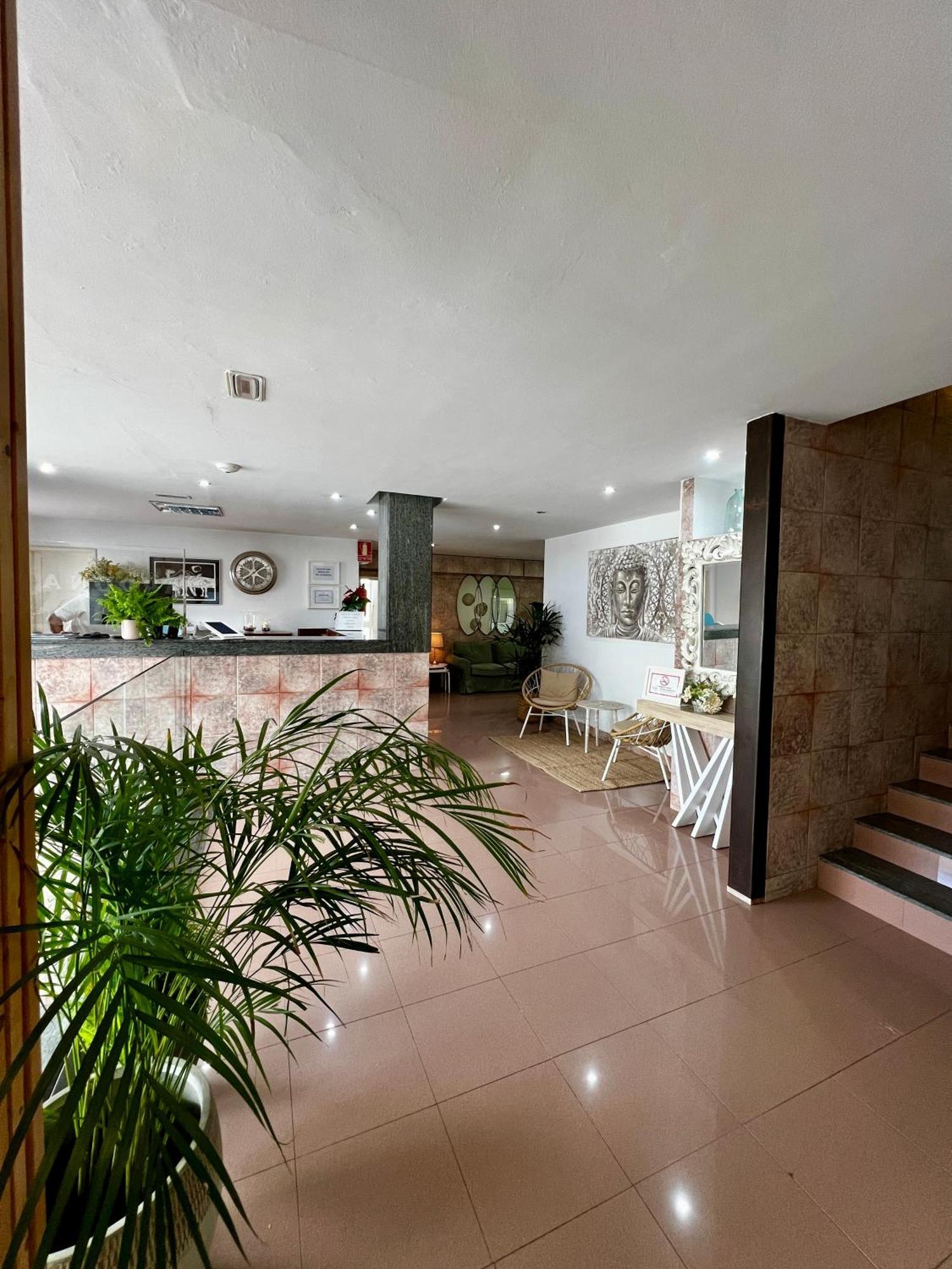 Hostal Residencia Cardona Arrecife  Exteriör bild