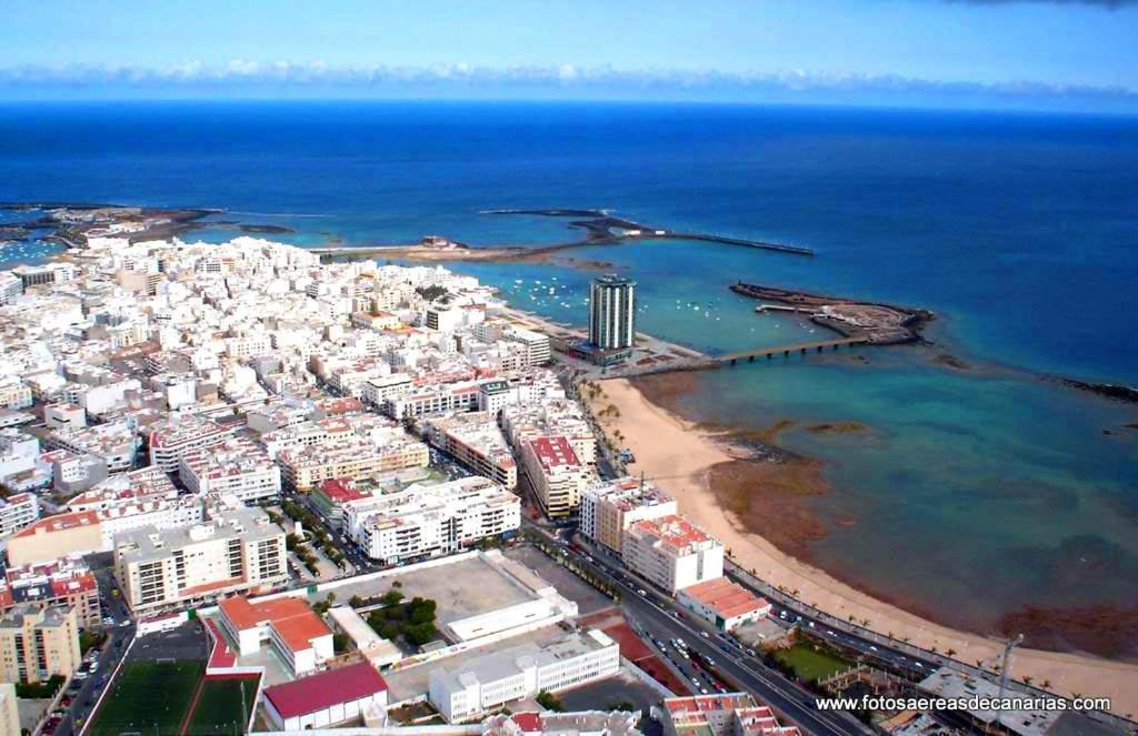Hostal Residencia Cardona Arrecife  Exteriör bild